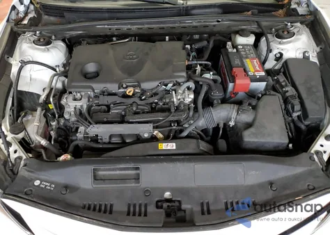 2021 Toyota Camry Le z USA, uszkodzony, nr VIN 4T1C11AK8MU524250